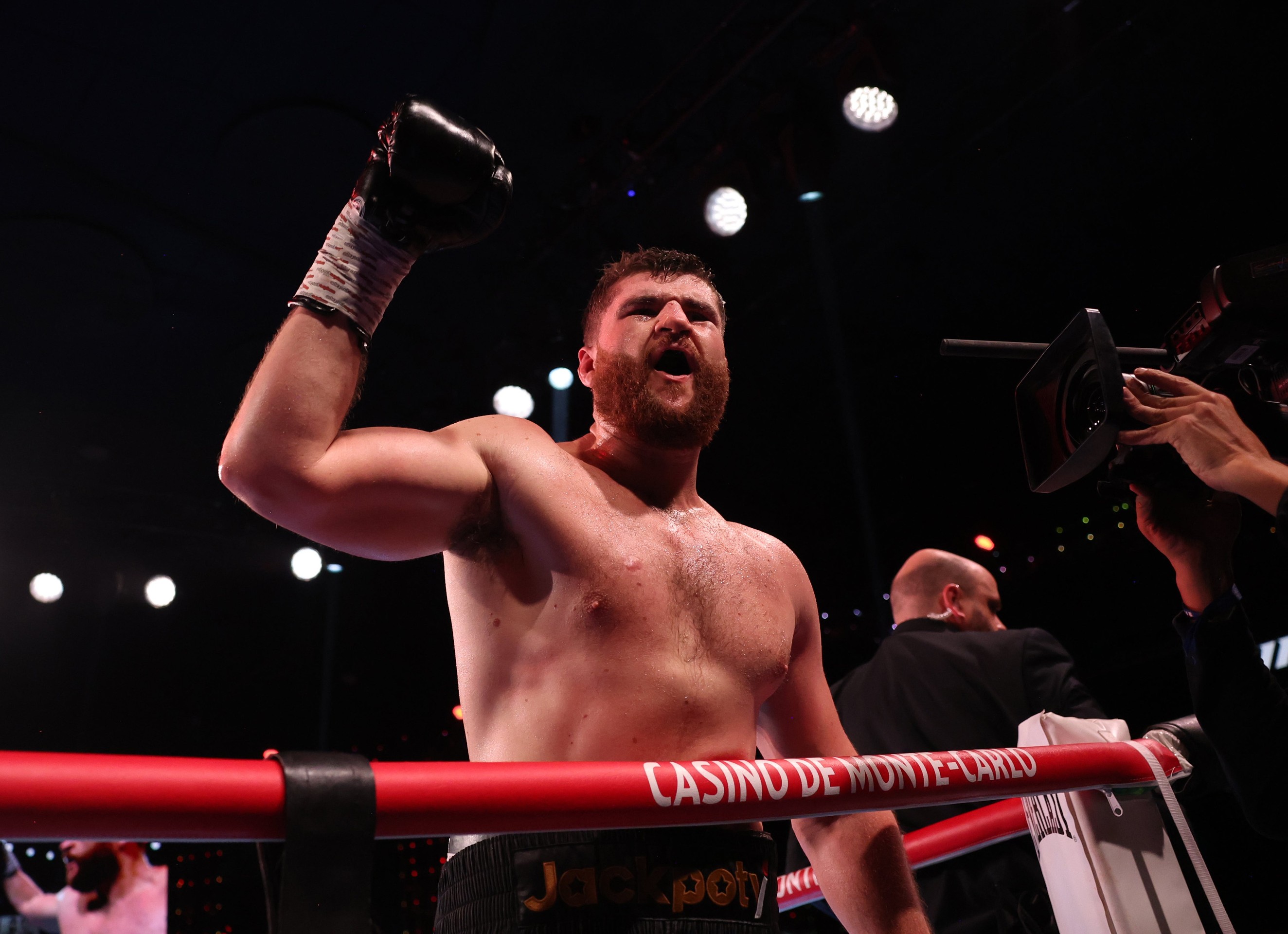 Johnny Fisher Knocks Out Ivan Balaz