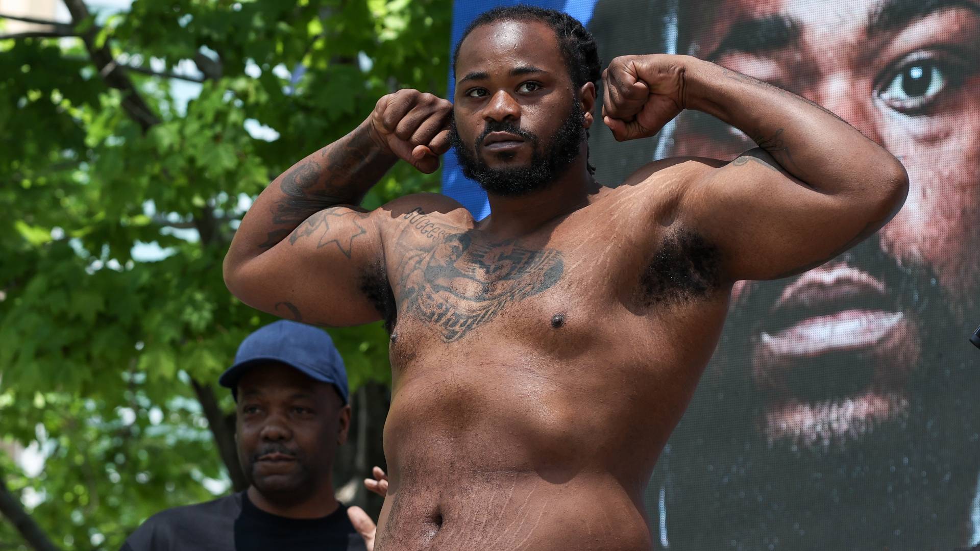 «Ему придется поработать». Франклин обещает тяжелую ночь для Итаумы