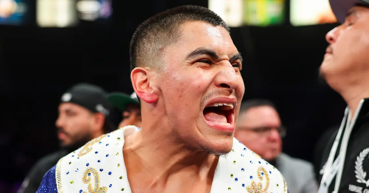 Vergil Ortiz Knocks Out Erickson Lubin