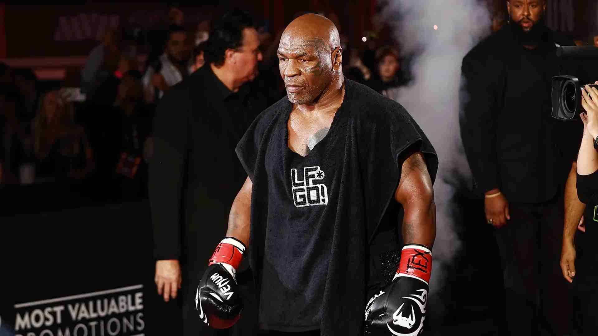 Mike Tyson vs Floyd Mayweather: Month and Location Revealed