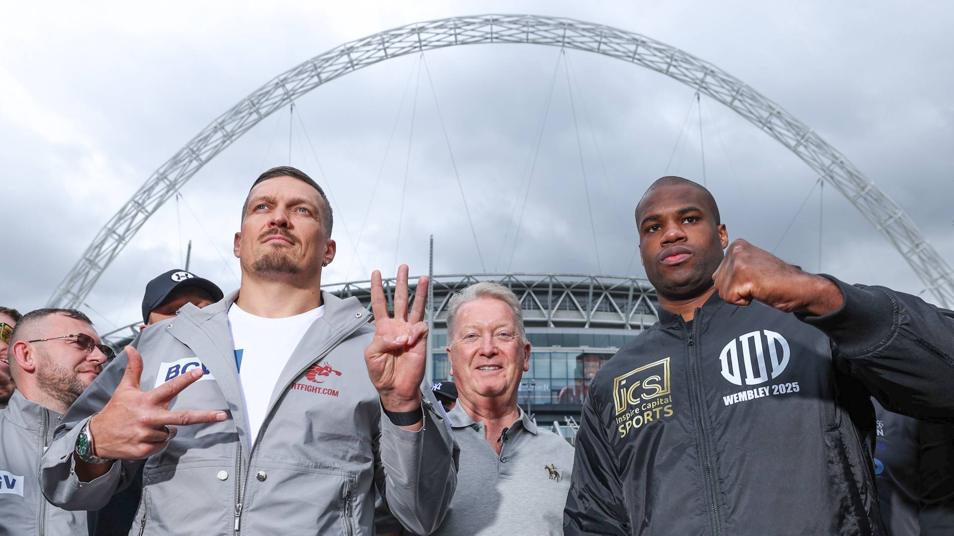 Frank Warren: «La revancha Usyk – Dubois se convirtió en el evento de boxeo con mayor asistencia de 2025»