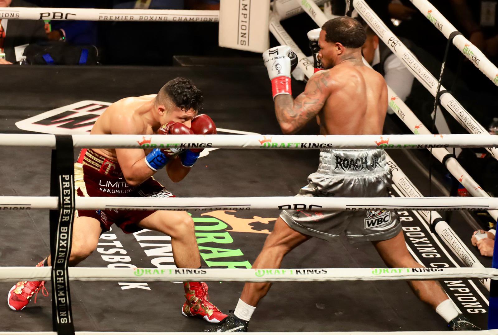 Official Scorecards for Isaac Cruz vs Lamont Roach (PHOTO)