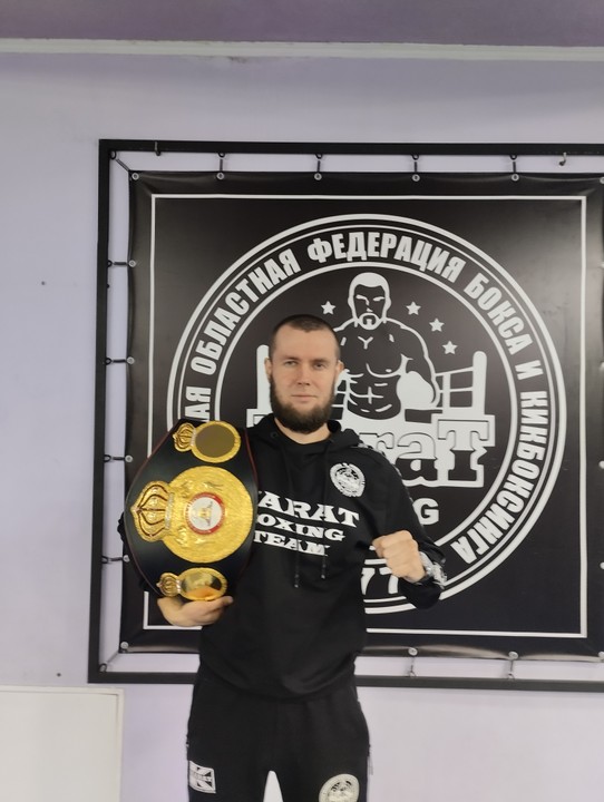 Артем Тихенко