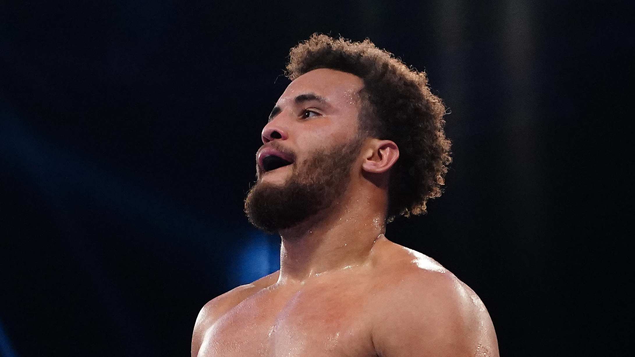 «Прагнемо зберегти свої варіанти». Воррен пояснив, чому Ітаума відмовився від бою з Санчесом